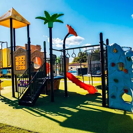 Perlowe Wzgorze * Ustronie Morskie