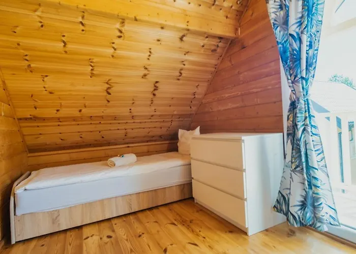 Perlowe Wzgorze * Ustronie Morskie