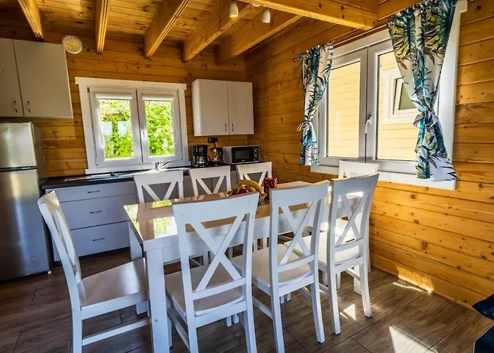 Perlowe Wzgorze * Ustronie Morskie