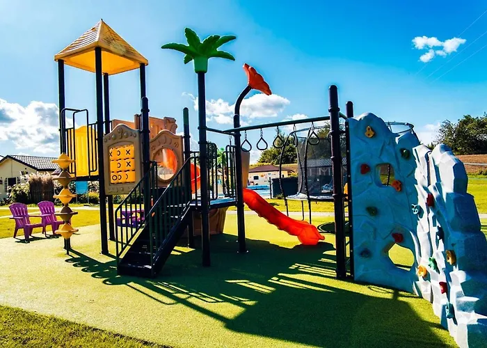 Perlowe Wzgorze * Ustronie Morskie